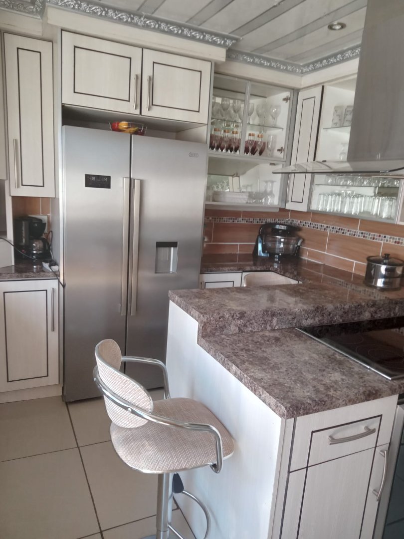 3 Bedroom Property for Sale in Selosesha Free State